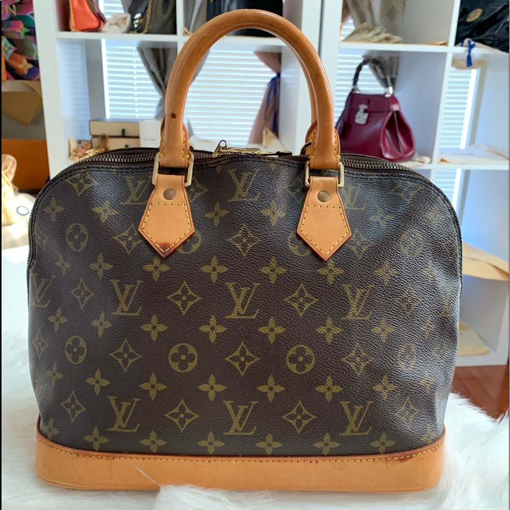 Authentic Louis Vuitton Alma Pm
